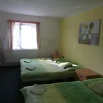 Tomy Pihlov Gæstehus 3*